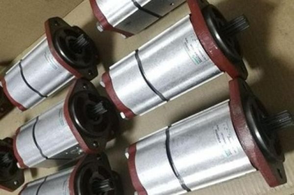 意大利SALAMI萨拉米1.5PE, 2PE, 3PE系列齿轮泵型号大全，使用说明